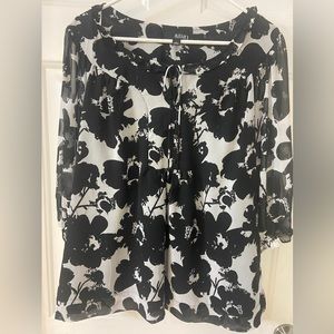 NWOT - A.N.A Floral Blouse - Black/White - Lined - Sheer Sleeves - Size 1X